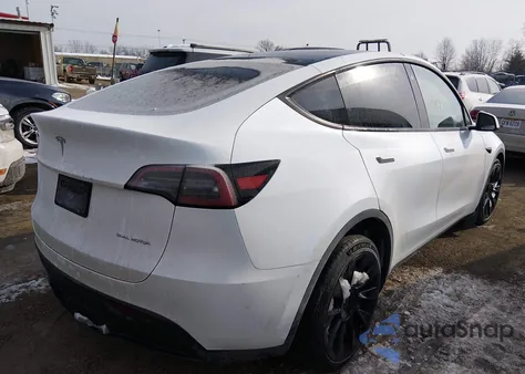2023 Tesla Model Y Awd/Long Range Dual Motor All-Wheel Drive z USA, uszkodzony, nr VIN 7SAYGDEE0PA043159